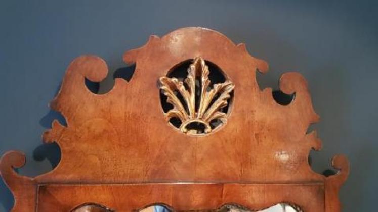 Walnut and Parcel Gilt Mirror - Image 3