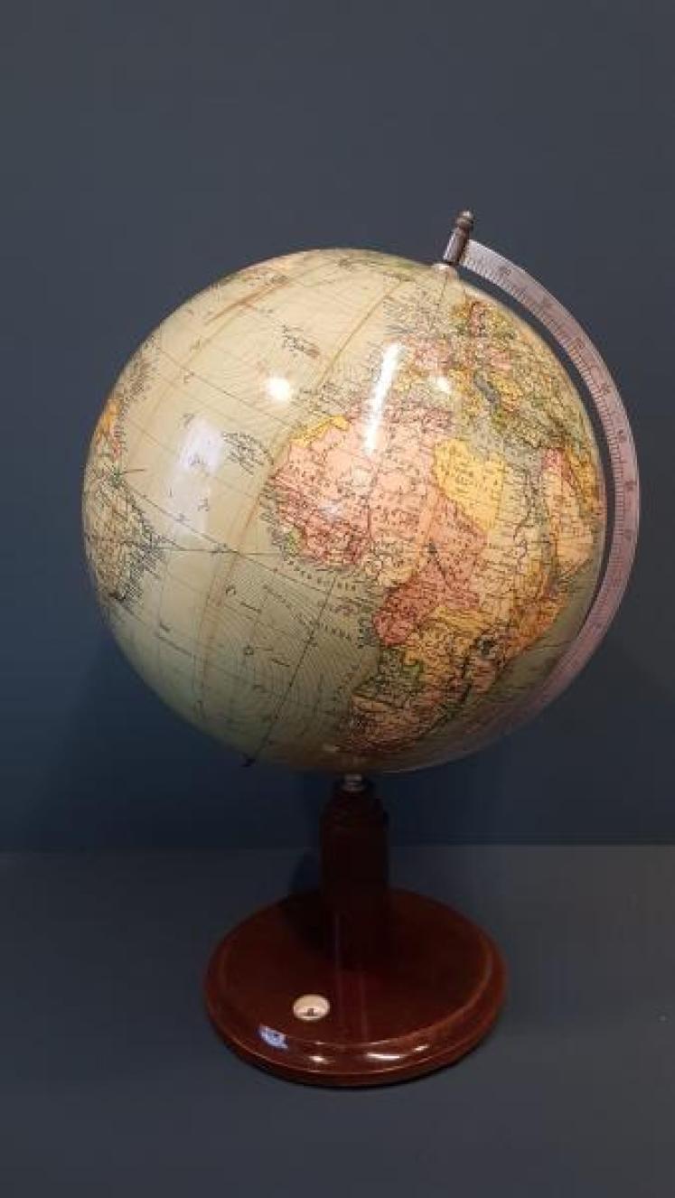 1930's 14" Papier Mache Globe - Image 1