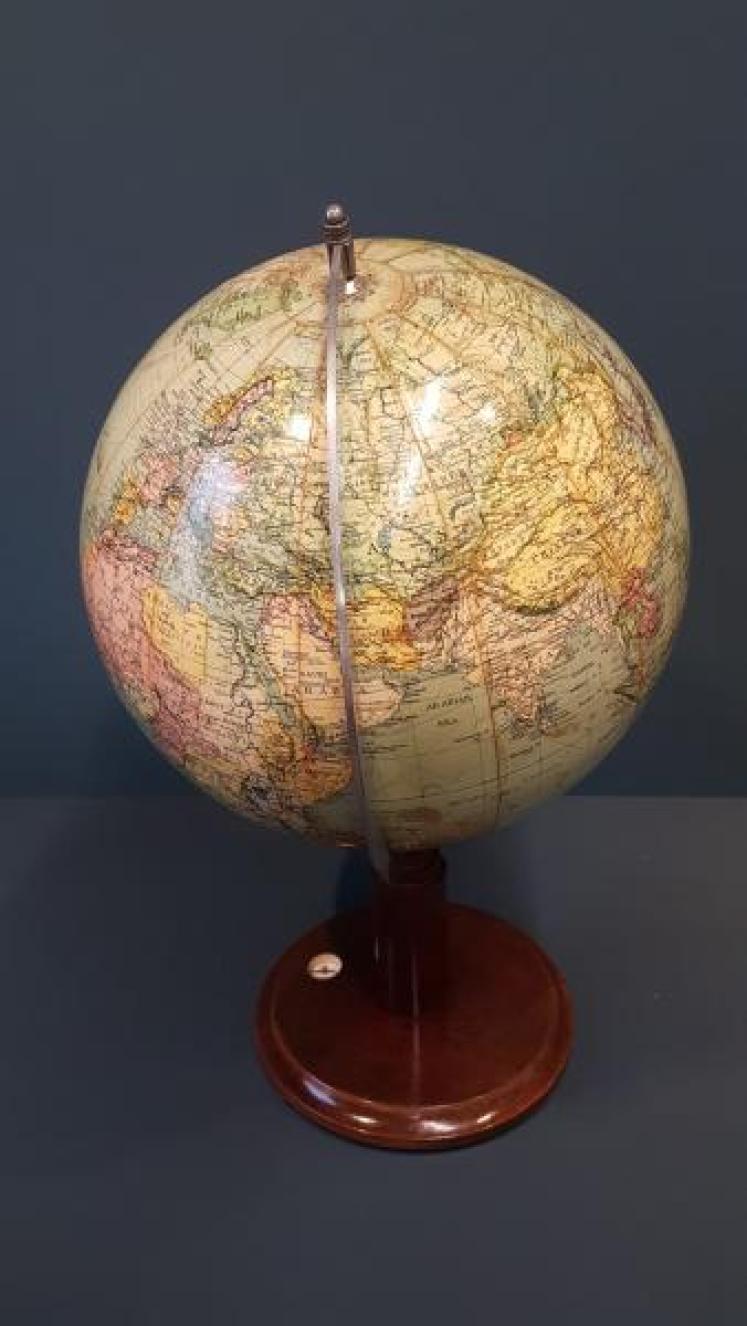 1930's 14" Papier Mache Globe - Image 2