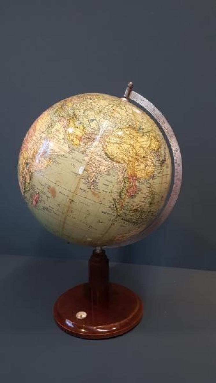 1930's 14" Papier Mache Globe - Image 4