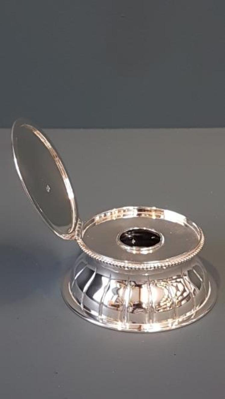 Outstanding Quality Victorian Cast Silver Capstans Ink Well - Image 3