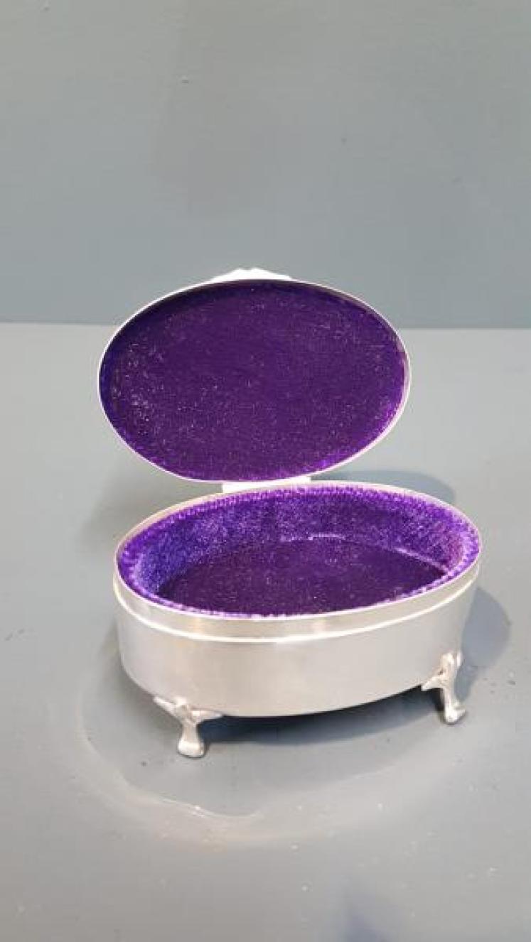 Engine Turned Silver Ring Box - Image 4