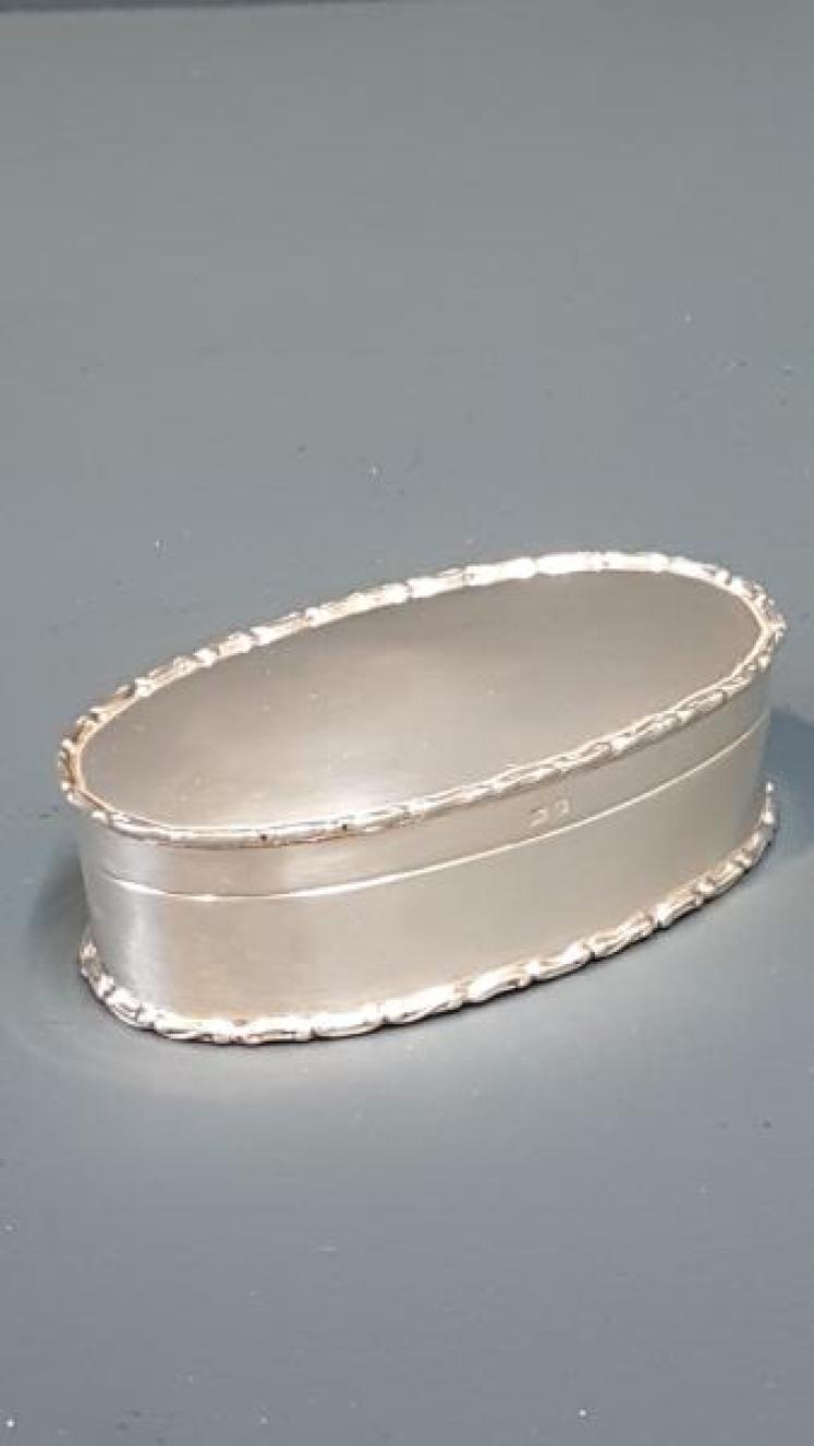 Edwardian Silver Table Snuff  - Image 1