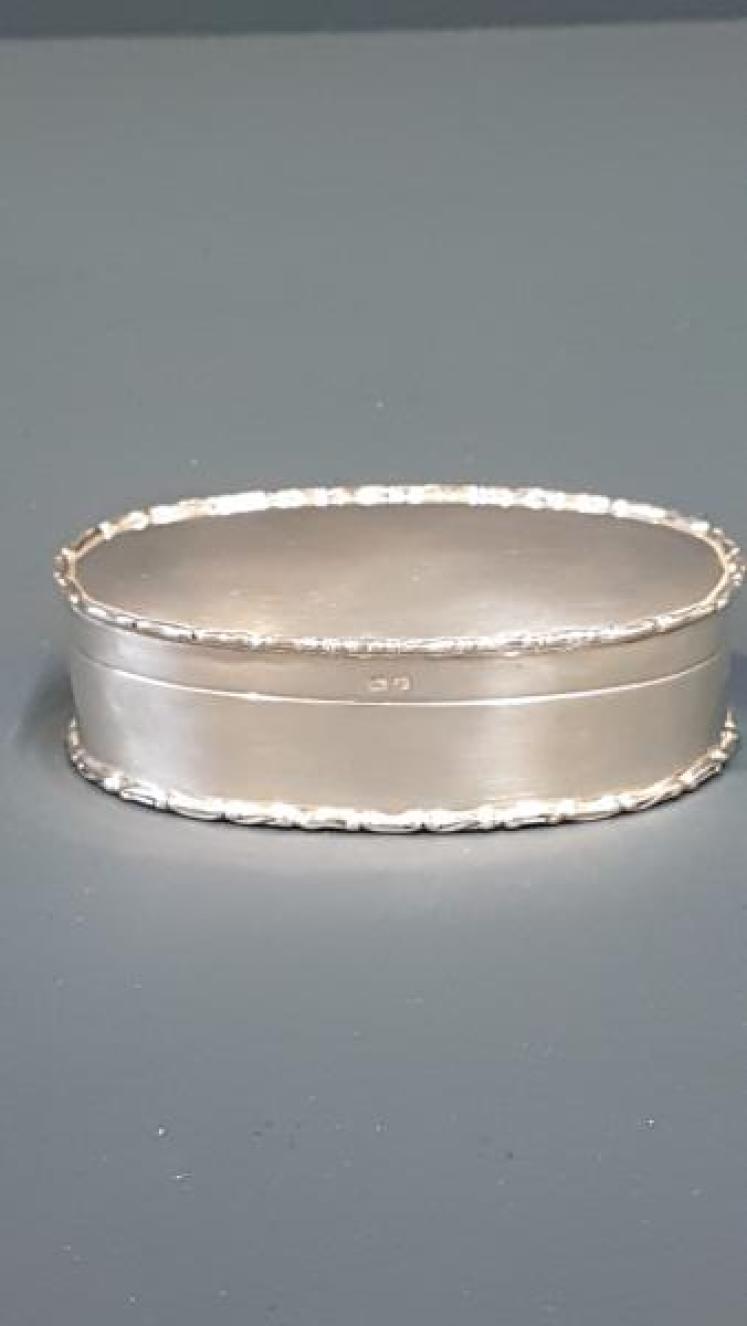 Edwardian Silver Table Snuff  - Image 4