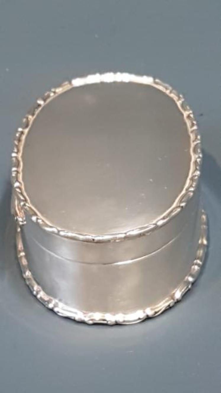 Edwardian Silver Table Snuff  - Image 7