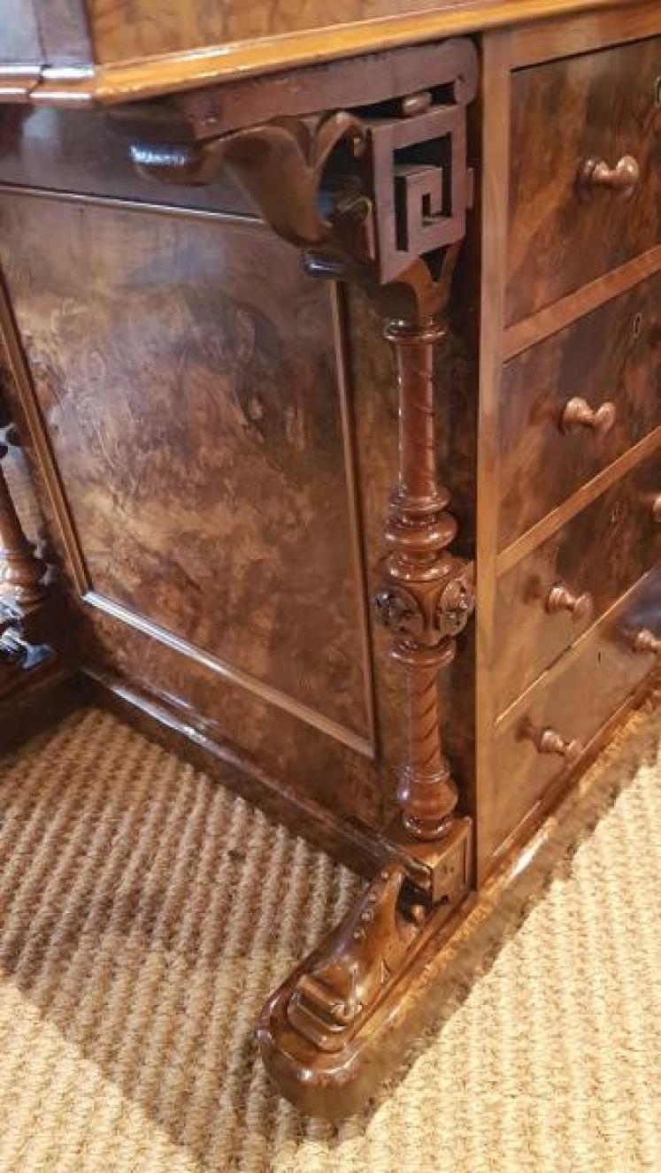 Fine Quality Victorian Burr Walnut Harlequin Davenport  - Image 5