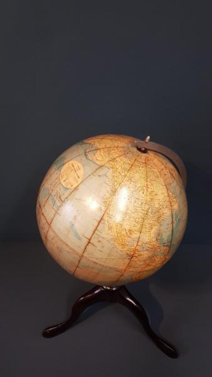 Philips Floor Standing Terrestrial Globe - Image 2