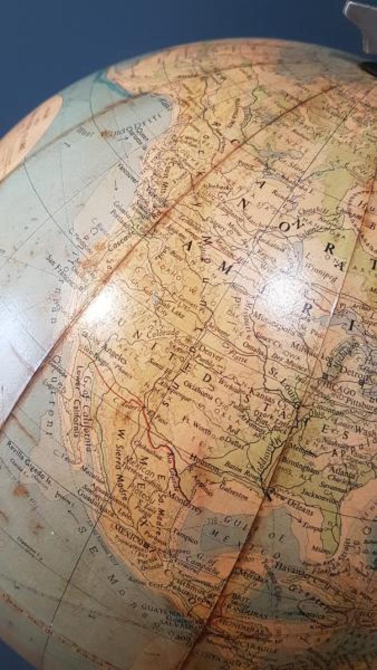 Philips Floor Standing Terrestrial Globe - Image 3