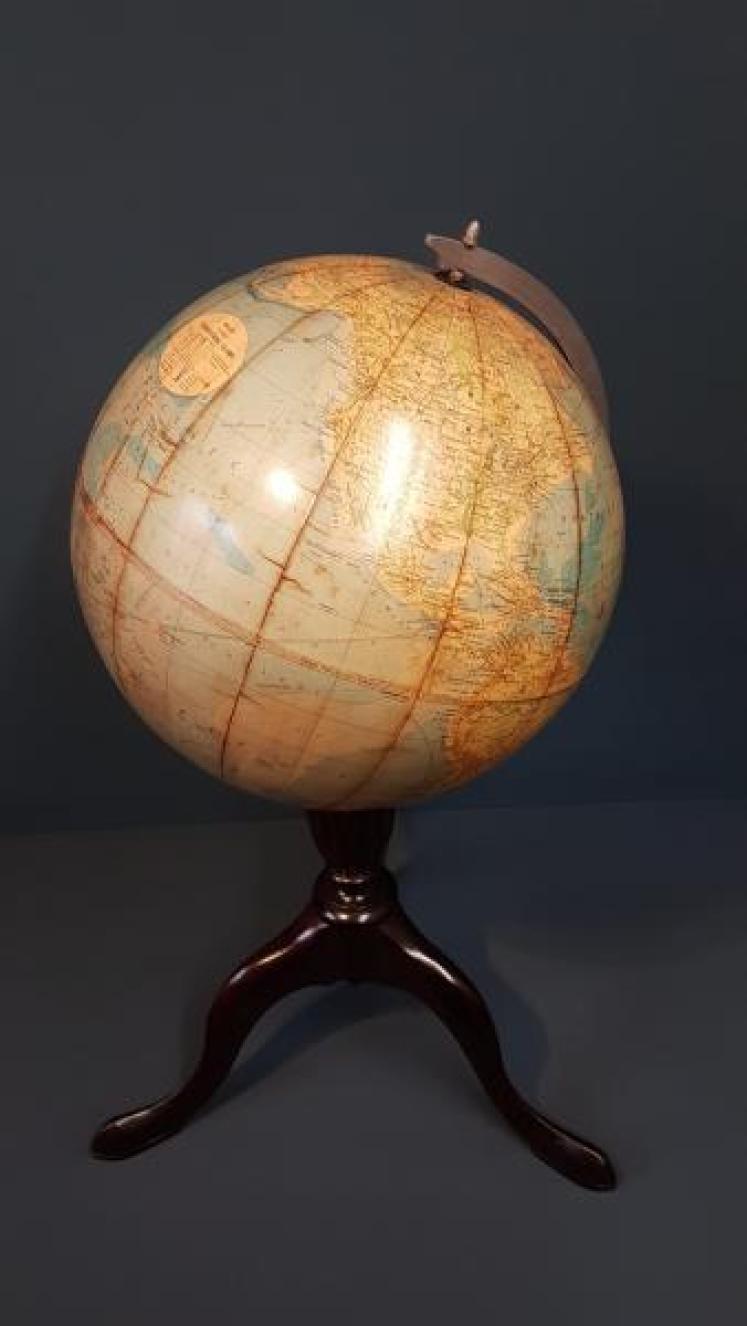 Philips Floor Standing Terrestrial Globe - Image 4