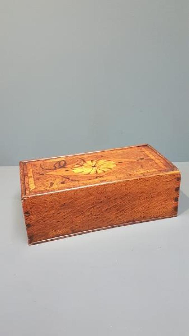 George III Inlaid Oak Candle Box - Image 1