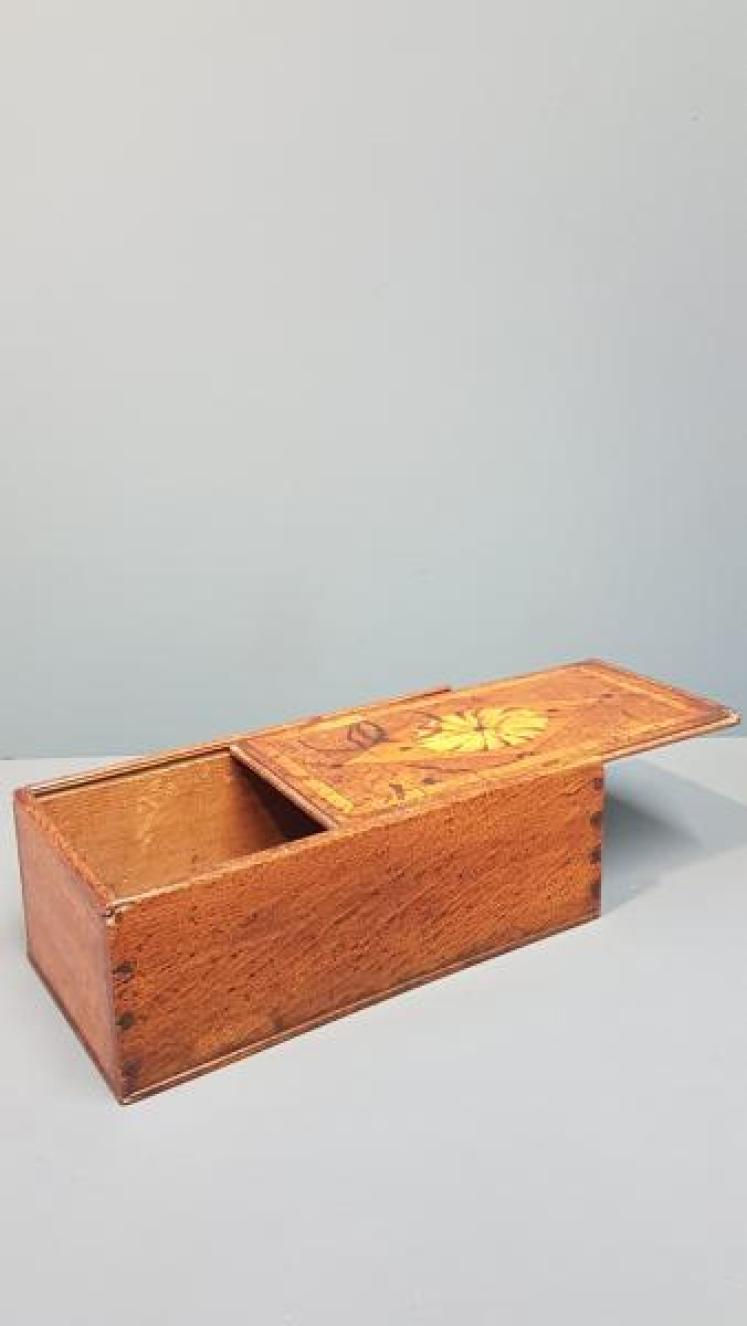 George III Inlaid Oak Candle Box - Image 4