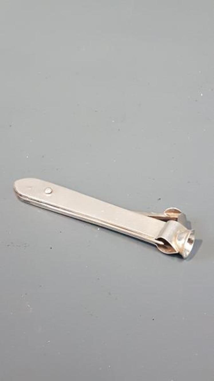 George V Silver Cigar Cutter and Piercer - Image 3