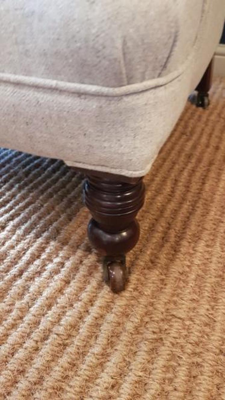 Superb Victorian Button Back Easy Chair - Image 4