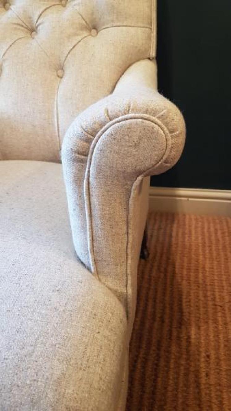 Superb Victorian Button Back Easy Chair - Image 5
