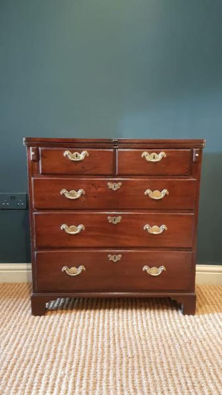 Small George II Red Walnut Bachelors Chest - Image 1