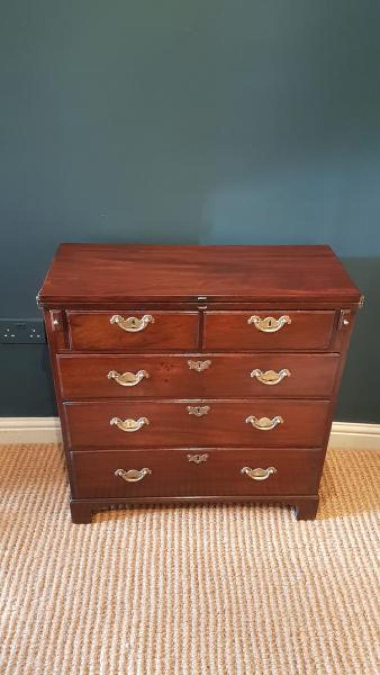 Small George II Red Walnut Bachelors Chest - Image 3