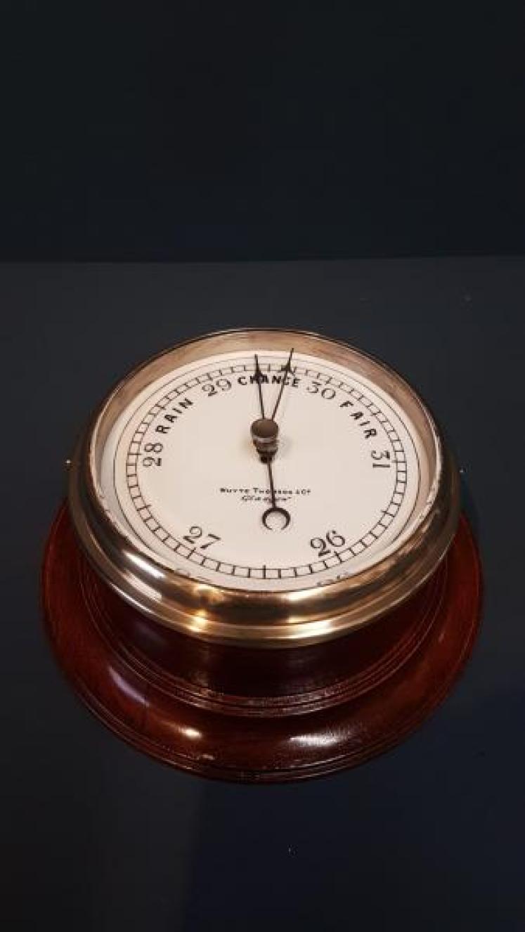 Unusual Oak Cased Bulk Head Marine Barometer - Image 5
