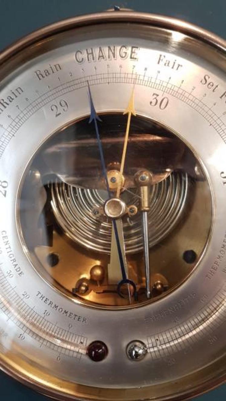 Victorian Bronzed Cased Marine Barometer with Twin Crescent Thermometers - Image 4