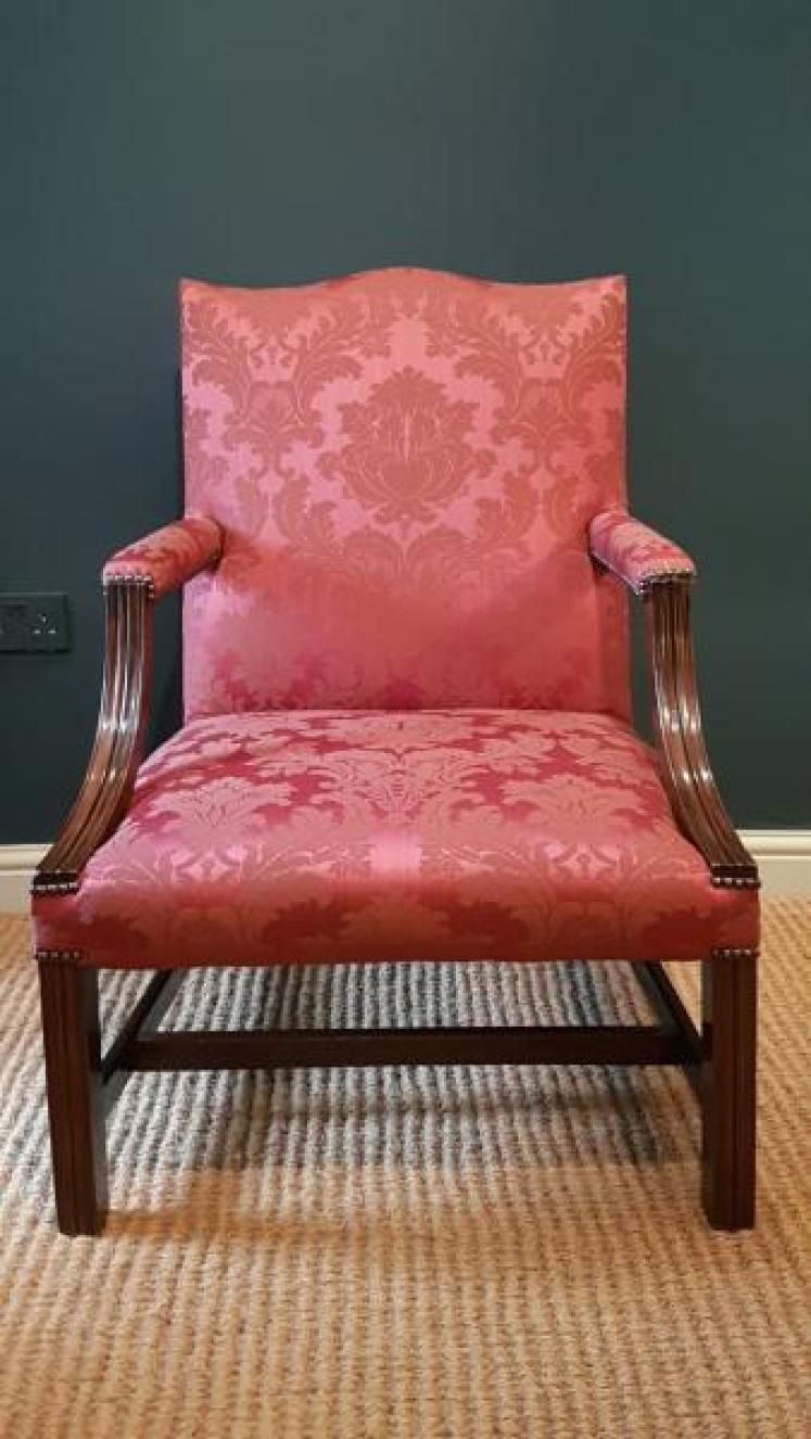 George III Mahogany Gainsborough Chair  - Image 2