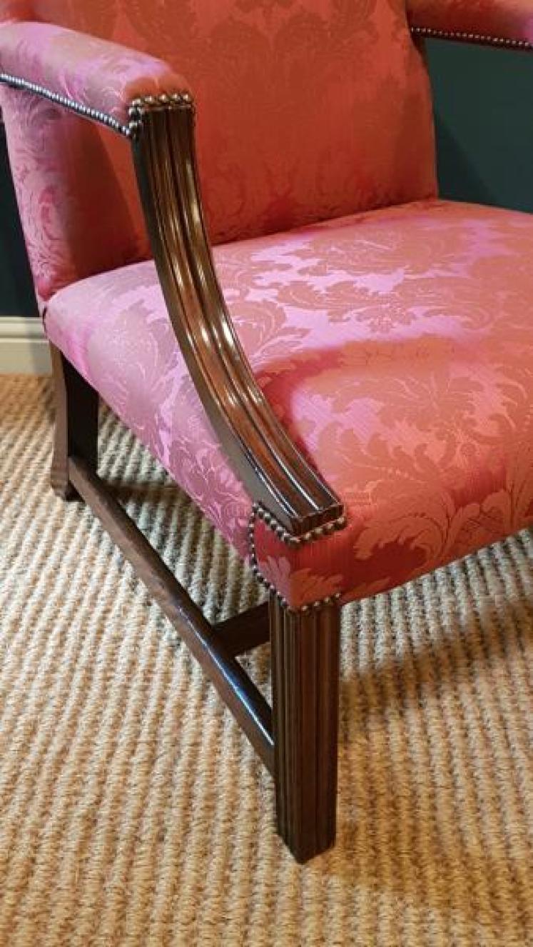 George III Mahogany Gainsborough Chair  - Image 3