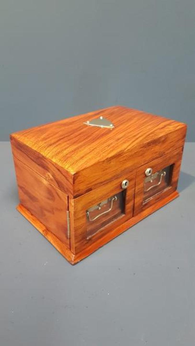 Victorian Figured Walnut Jewellery Box - Image 3
