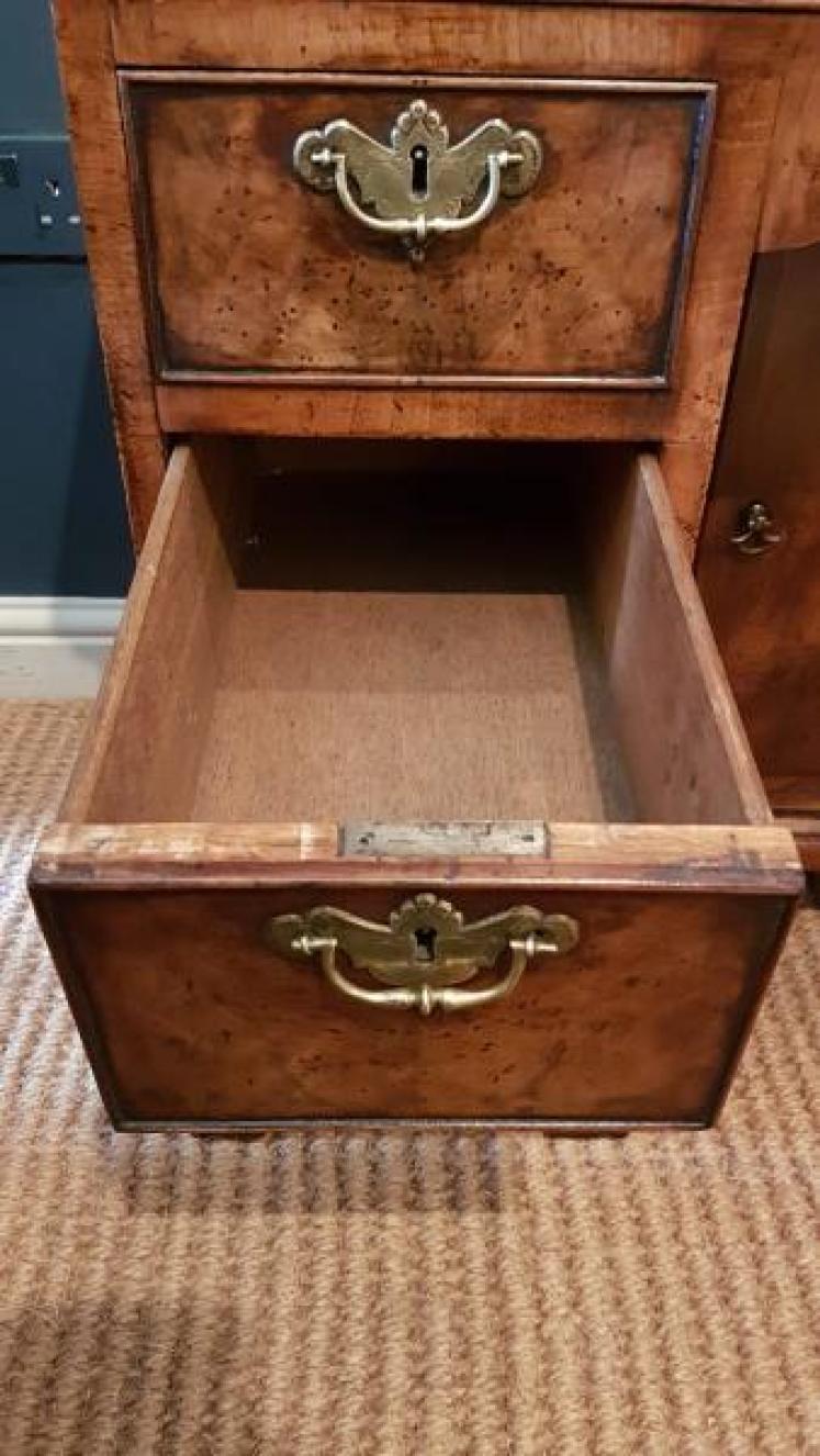 George II Walnut Kneehole Desk - Image 4