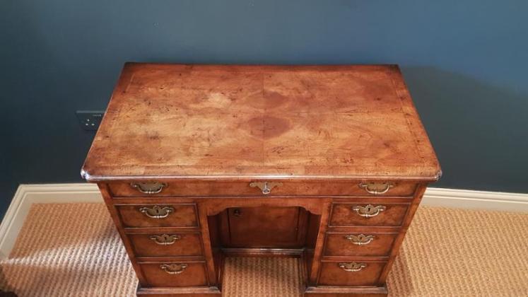 George II Walnut Kneehole Desk - Image 5