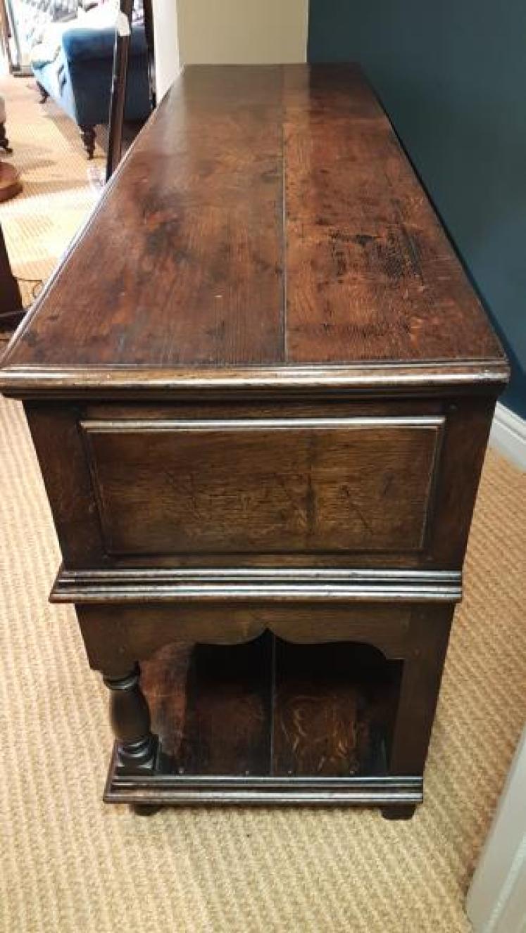 George III Oak Montgomeryshire Dresser - Image 3