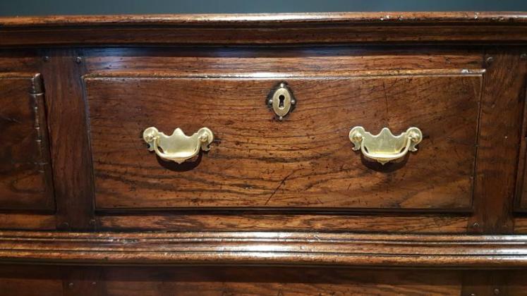 George III Oak Montgomeryshire Dresser - Image 5