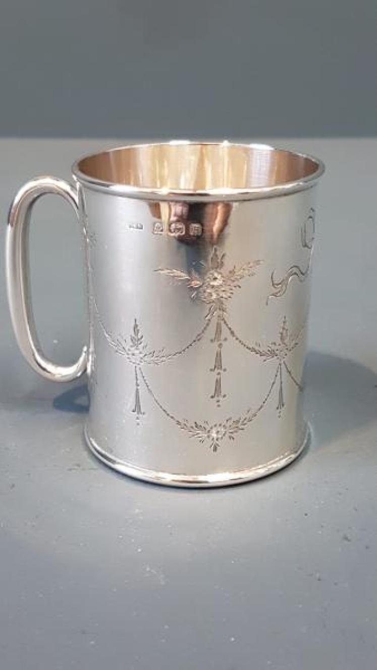George V Engraved Silver Mug - Image 1