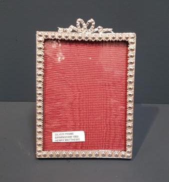 Victorian Silver Ribbon Crest Photo Frame