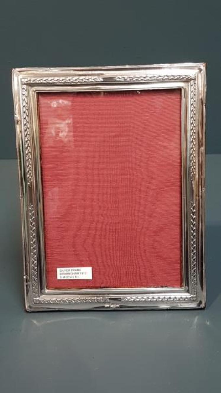 George V Portrait Size Silver Photo Frame - Image 1