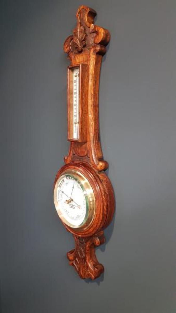 Small Victorian Carved Oak Preston Banjo Barometer - Image 2