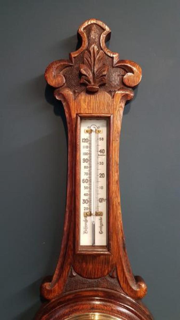 Small Victorian Carved Oak Preston Banjo Barometer - Image 3