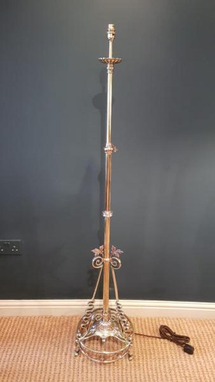 Edwardian Brass and Copper Trimmed Lamp Standard - Image 1