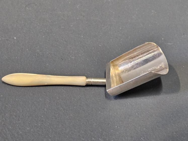 Georgian Silver Tea Scoop - Image 1