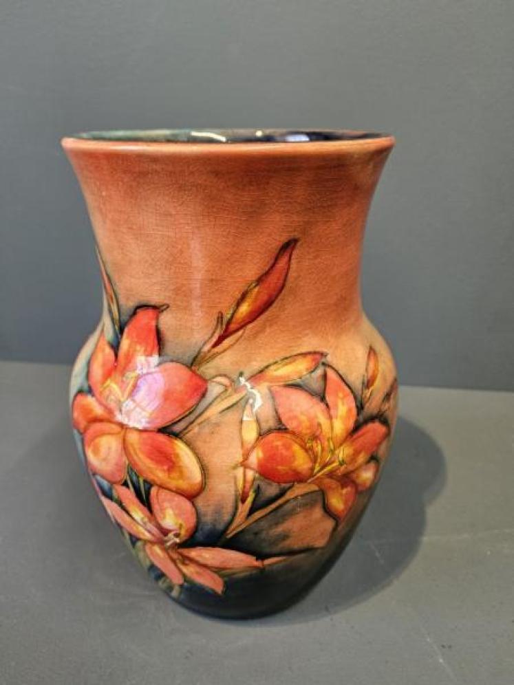 Superb Large Moorcroft Freesia Flambe Vase - Image 5