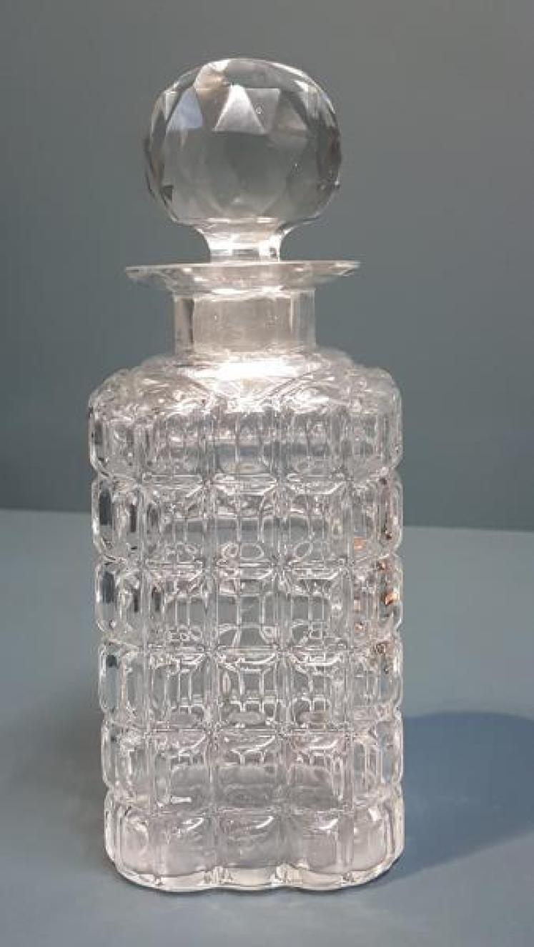Victorian Oak and Silver Plated Tantalus - Image 3