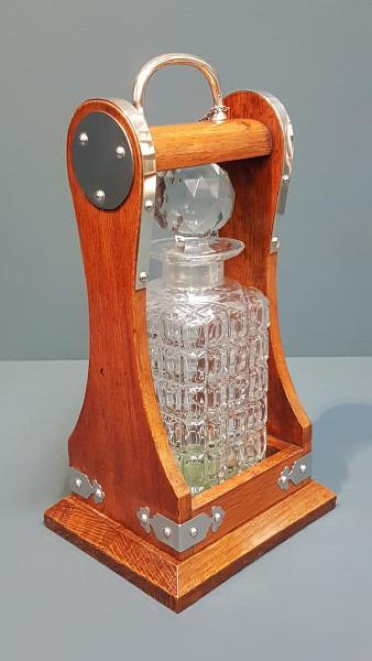 Victorian Oak and Silver Plated Tantalus - Image 6