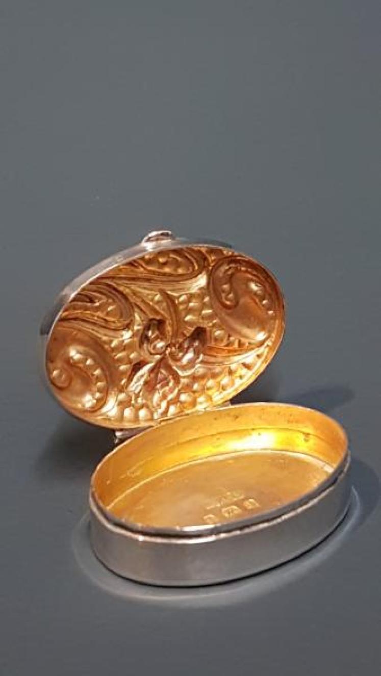 Edwardian Art Nouveau Silver Pill Box - Image 6