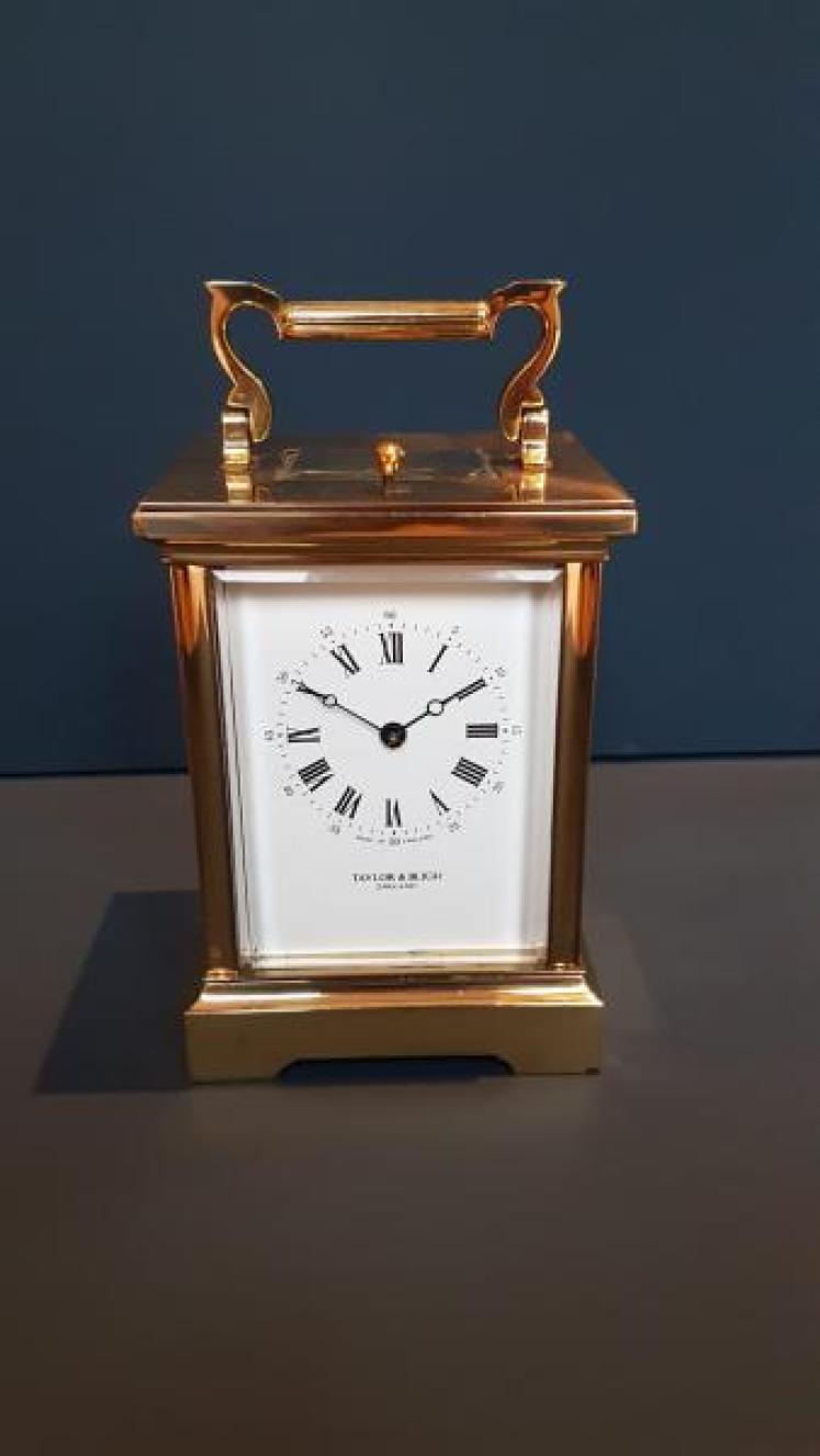 Fine Quality Gilt Brass Striking Carriage Clock - Image 1