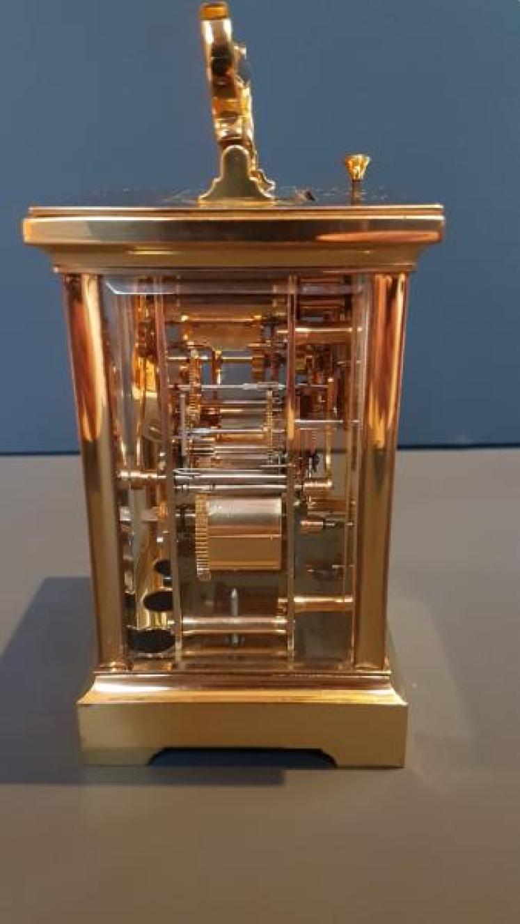 Fine Quality Gilt Brass Striking Carriage Clock - Image 6