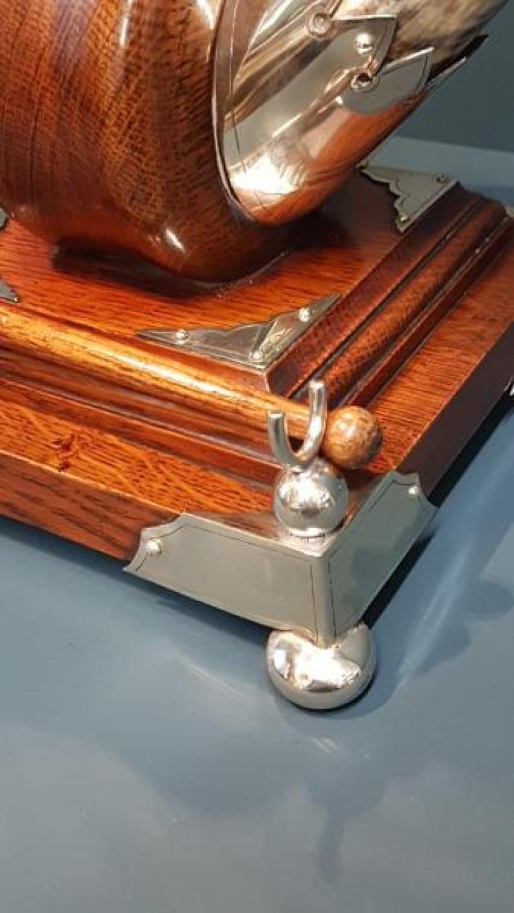 Victorian Oak Cattle Horn Dinner Gong - Image 5