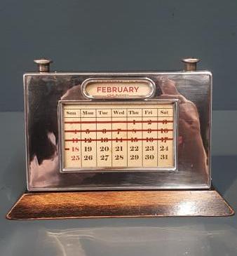 George V Silver Faced Perpetual Desk Calendar