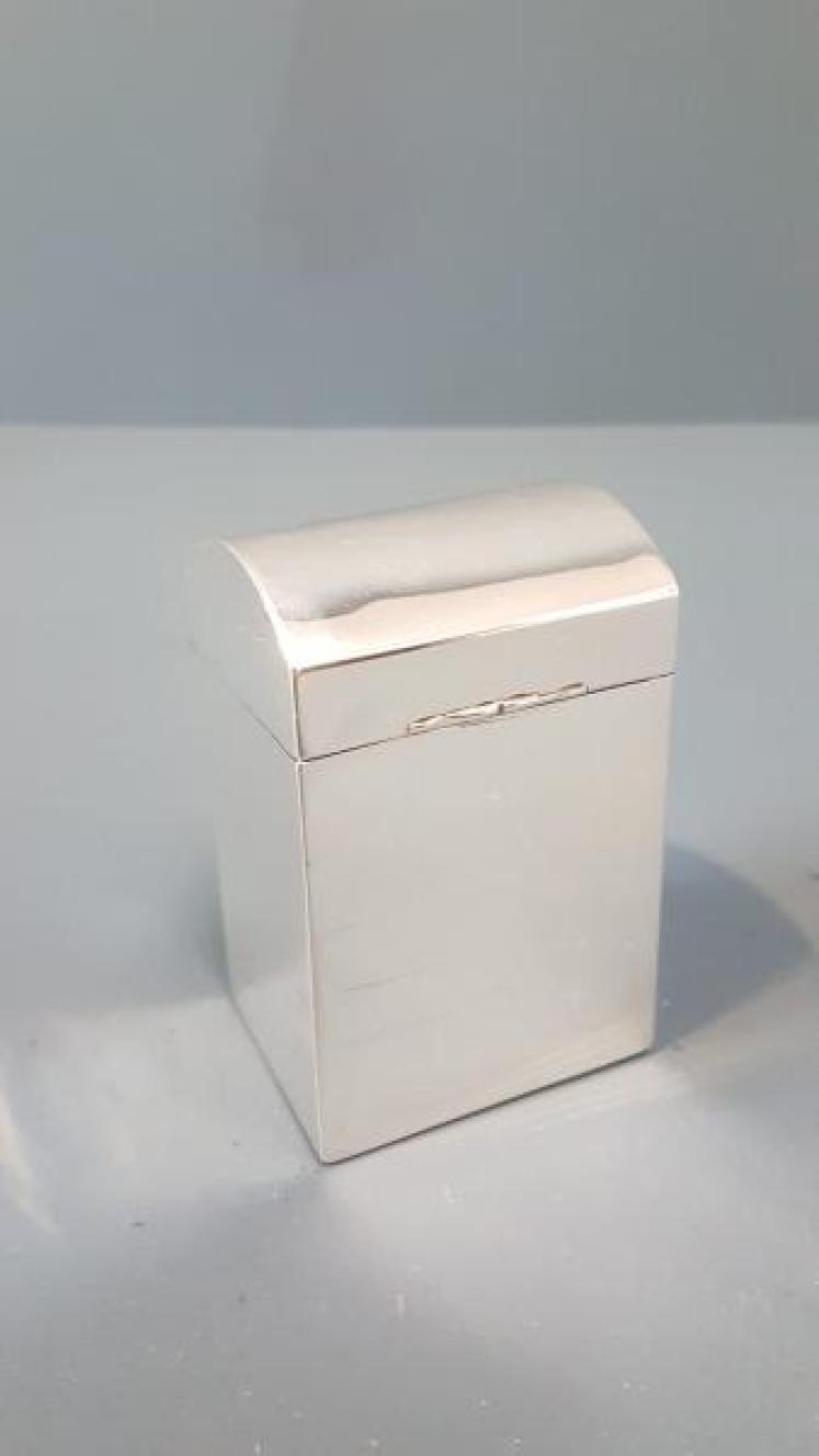 Silver Card Box with Playing Card - Image 3