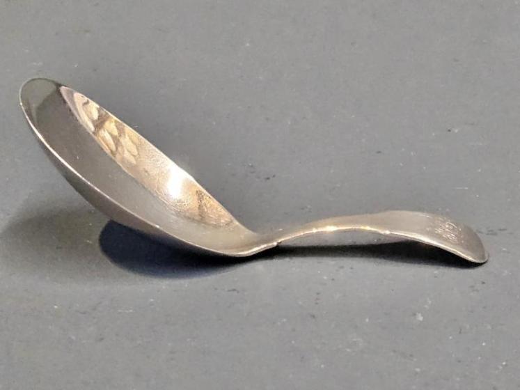 George III Silver Caddy Spoon - Image 3