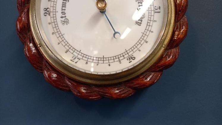 Victorian Oak & Porcelain Dial Ship's Barometer - Image 6