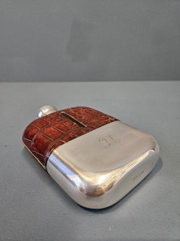 Dixon Sheffield Hip Flask - Image 3