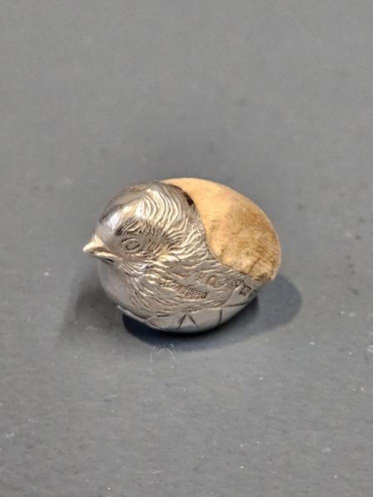 Sampson Mordan Chick Pin Cushion - Image 4