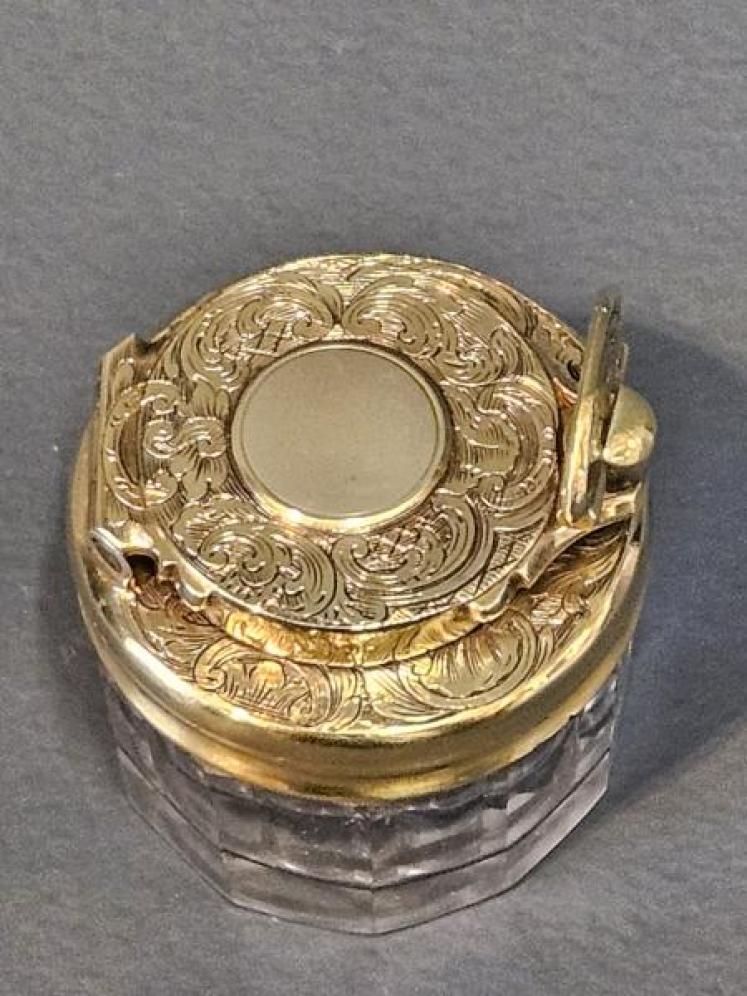 William IV Silver Gilt Travelling Ink Well - Image 2